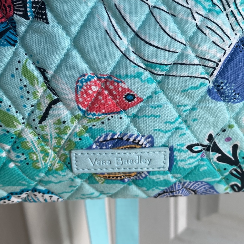 Vera Bradley Large backpack Antilles treasure NWT XL TRAVEL BLUE FISH ESSENTIAL - Picture 2 of 8